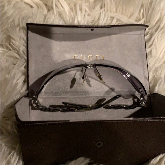 Gucci - Picture 2 of 5
